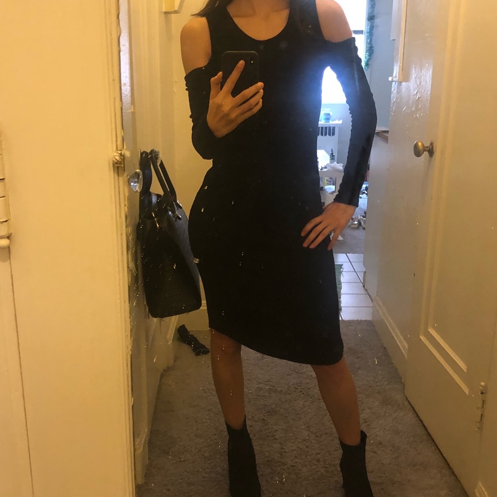 Black over the knee dress - Picture 3 of 8